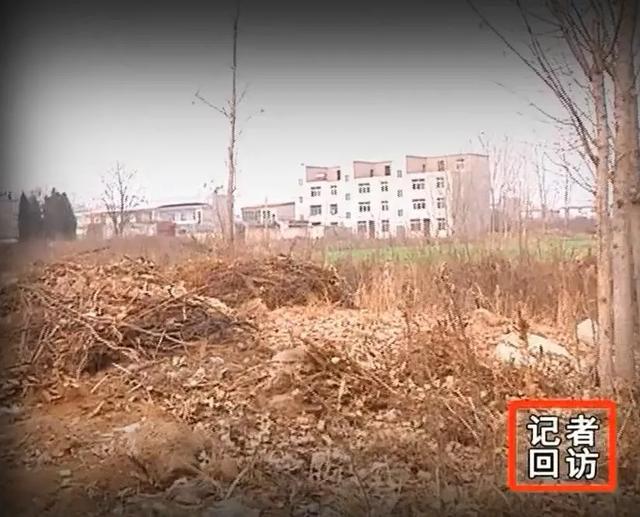 出行难!长达50米!禹州某村垃圾挡路!今终被解决! 出行难!长达50米!禹州某村垃圾挡路!今终被解决!