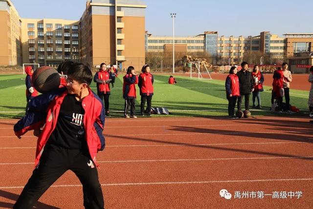 禹州一高教育集团前后屯学校运动会掠影 禹州一高教育集团前后屯学校运动会掠影