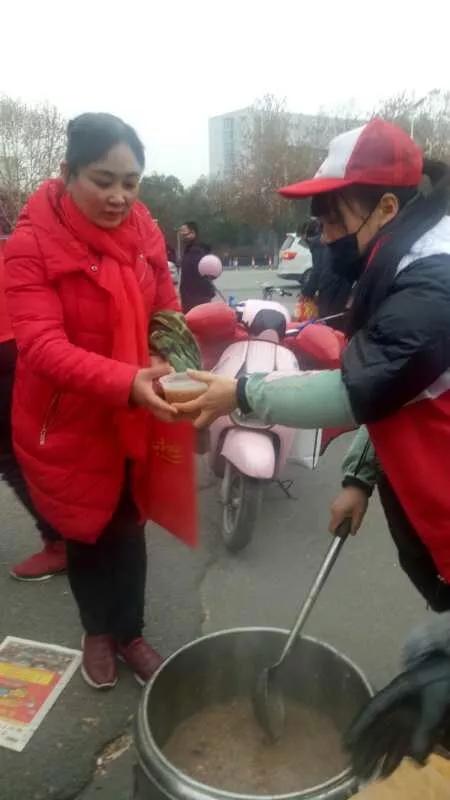 今天禹州城大街小巷,香糯腊八粥 浓浓红会情 今天禹州城大街小巷,香糯腊八粥 浓浓红会情