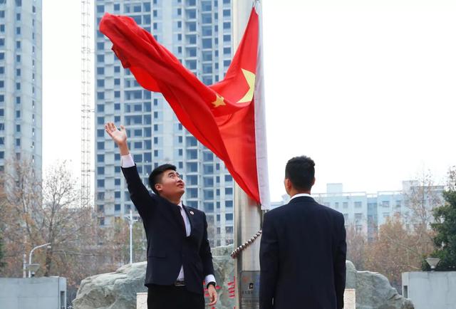 不负韶华,筑梦前行--禹州市人民检察院隆重举行升国旗仪式 不负韶华,筑梦前行--禹州市人民检察院隆重举行升国旗仪式