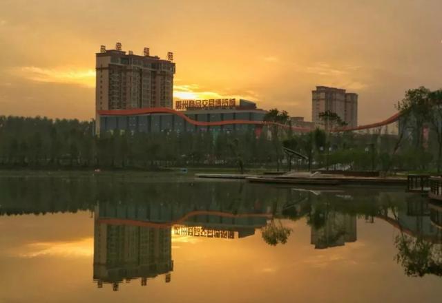 湖畔庭院植物园东邻、禹王湖畔、禹州市最后20套湖景现房! 湖畔庭院植物园东邻、禹王湖畔、禹州市最后20套湖景现房!