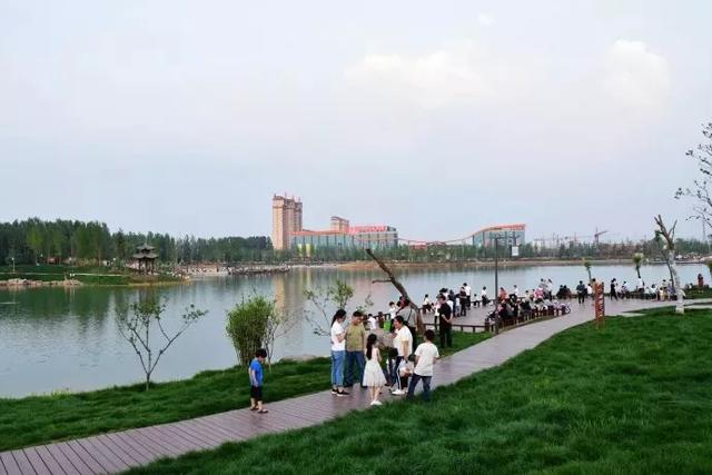 湖畔庭院植物园东邻、禹王湖畔、禹州市最后20套湖景现房! 湖畔庭院植物园东邻、禹王湖畔、禹州市最后20套湖景现房!