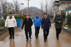 禹州汪伟宏检察长赴杨河村、连庄村督导脱贫攻坚工作