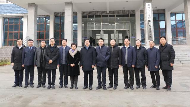 专家齐聚禹州实地调研卫生监督机构规范化建设工作 专家齐聚禹州实地调研卫生监督机构规范化建设工作