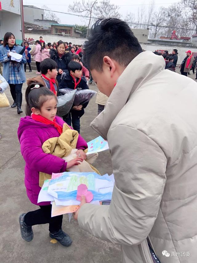 1月9日禹州团市委走进顺店镇柳河小学 1月9日禹州团市委走进顺店镇柳河小学