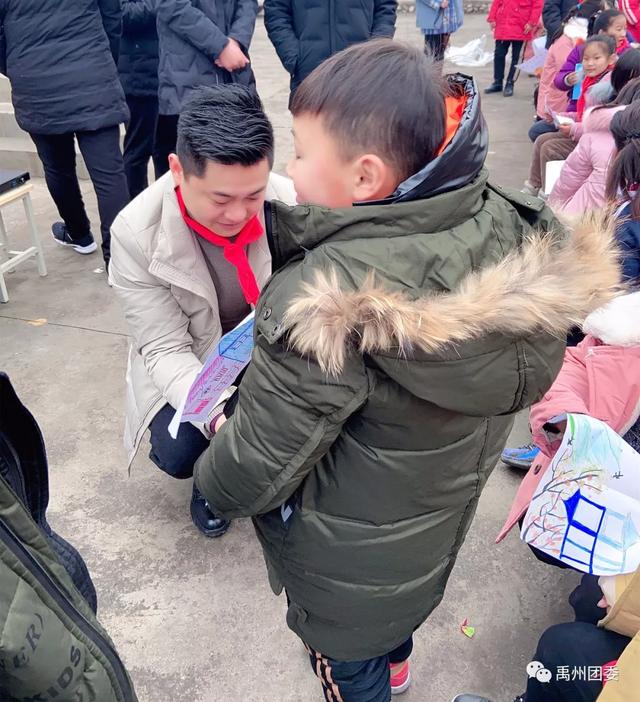 1月9日禹州团市委走进顺店镇柳河小学 1月9日禹州团市委走进顺店镇柳河小学