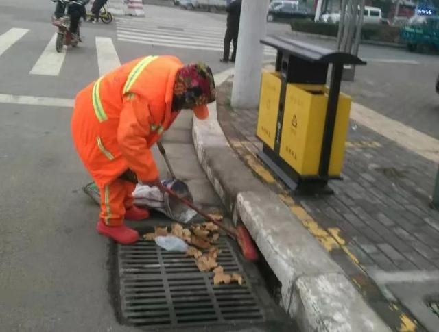 禹州环卫:保证清洁 全员出击 抗低温坚守岗位 禹州环卫:保证清洁 全员出击 抗低温坚守岗位