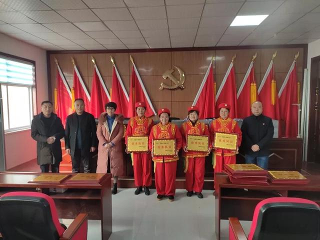 禹州郭连镇张涧村开展“四好家庭”评选表彰活动 有你认识的没? 禹州郭连镇张涧村开展“四好家庭”评选表彰活动 有你认识的没?