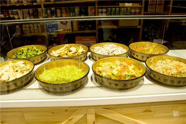 100份大盘鸡免费送!御湖湾南门这家新开的“鸡”店,彻底让我沦陷! 100份大盘鸡免费送!御湖湾南门这家新开的“鸡”店,彻底让我沦陷!