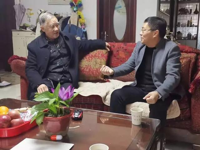 禹州市人民检察院开展看望慰问退休老干部活动 禹州市人民检察院开展看望慰问退休老干部活动