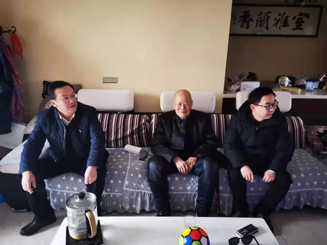 禹州市人民检察院开展看望慰问退休老干部活动 禹州市人民检察院开展看望慰问退休老干部活动