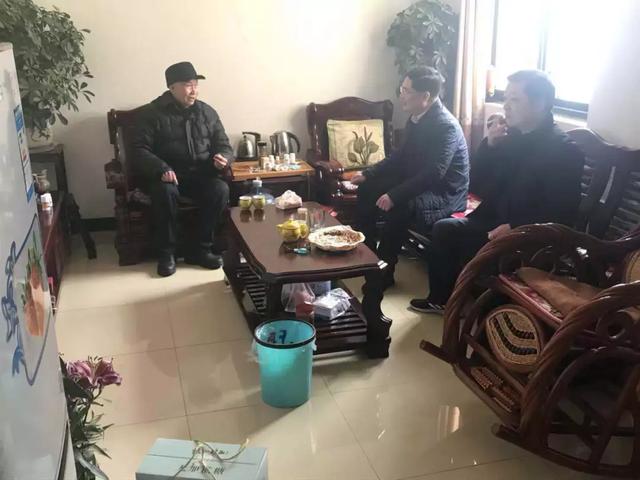 禹州市人民检察院开展看望慰问退休老干部活动 禹州市人民检察院开展看望慰问退休老干部活动