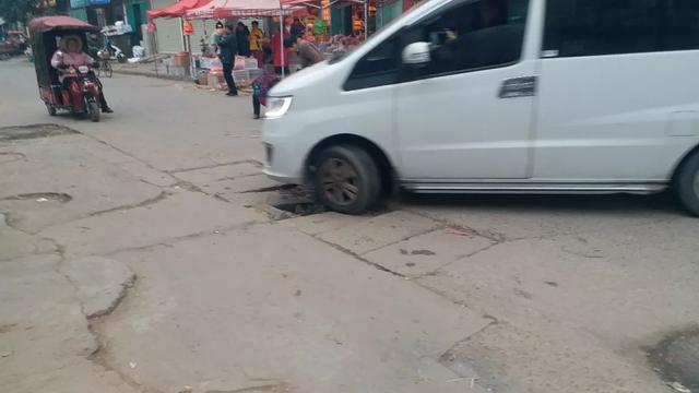 这条路引起禹州人公愤,也不知伤害了多少人? 这条路引起禹州人公愤,也不知伤害了多少人?