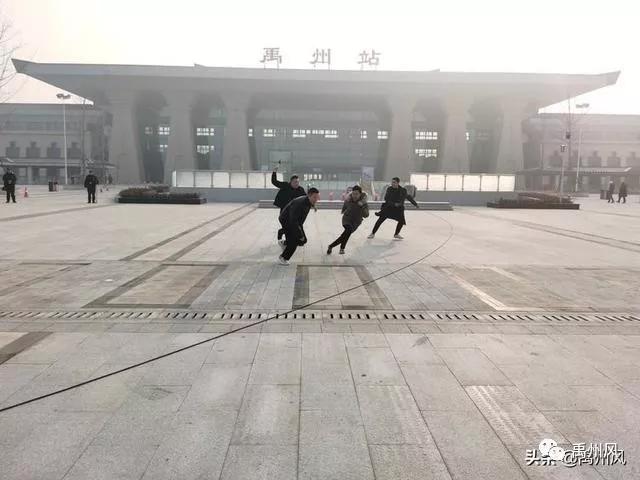 禹州市公安局特警大队开展防暴反恐应急处置演练 禹州市公安局特警大队开展防暴反恐应急处置演练