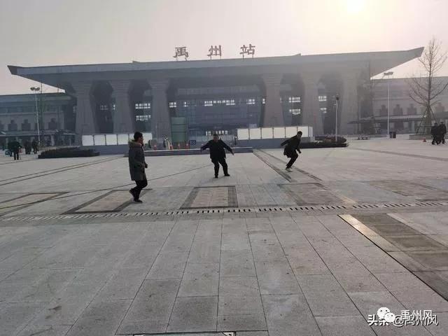 禹州市公安局特警大队开展防暴反恐应急处置演练 禹州市公安局特警大队开展防暴反恐应急处置演练
