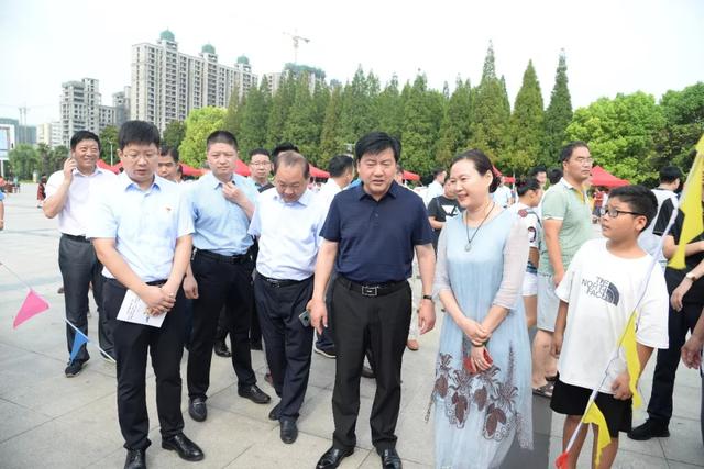 以梦为马 不负韶华 禹州市新华书店年度盛典圆满收官 以梦为马 不负韶华 禹州市新华书店年度盛典圆满收官