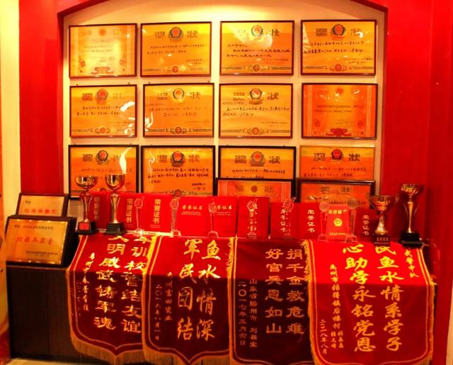 1月17日下午在河南省禹州市武警支队发生了暖心的一幕......! 1月17日下午在河南省禹州市武警支队发生了暖心的一幕......!