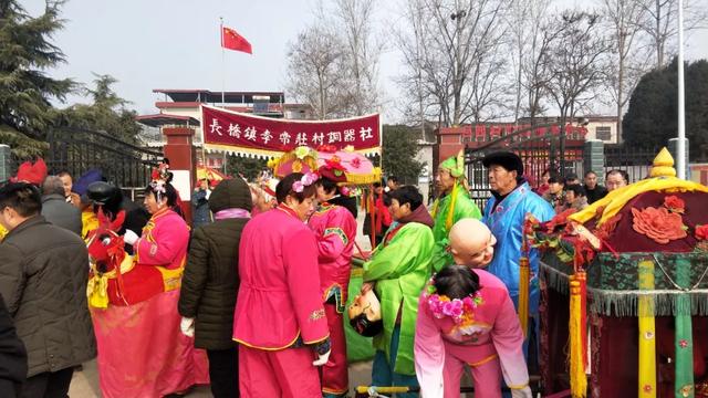 腊月二十三禹州七娘民间文化艺术节如期举行 腊月二十三禹州七娘民间文化艺术节如期举行