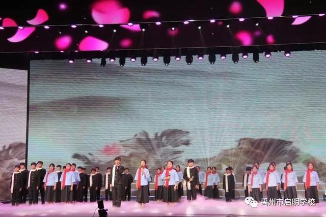 “只争朝夕 不负韶华”——启明学子参加禹州市电视台少儿春晚 “只争朝夕 不负韶华”——启明学子参加禹州市电视台少儿春晚