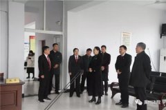 河南省高院副院长宋海萍到禹州法院慰问 基层干警和优秀法官