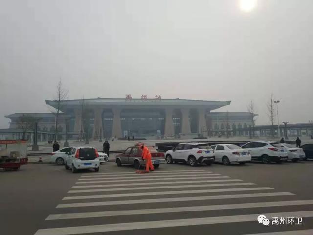 禹州环卫:干干净净迎新年 这些人“拼了” 禹州环卫:干干净净迎新年 这些人“拼了”