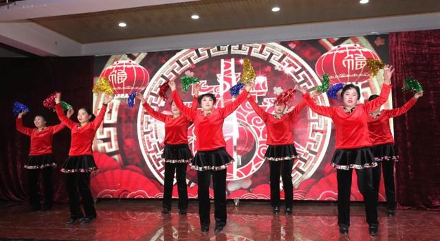 禹州市郭连镇闫楼社区春节联谊会火爆现场! 禹州市郭连镇闫楼社区春节联谊会火爆现场!