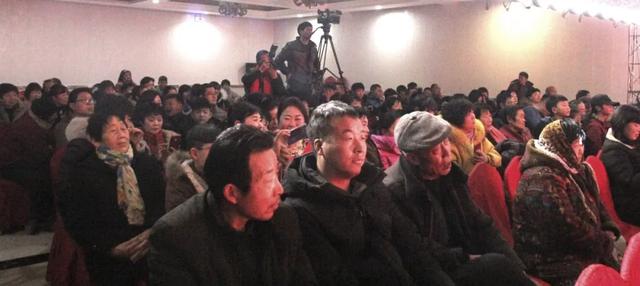 禹州市郭连镇闫楼社区春节联谊会火爆现场! 禹州市郭连镇闫楼社区春节联谊会火爆现场!