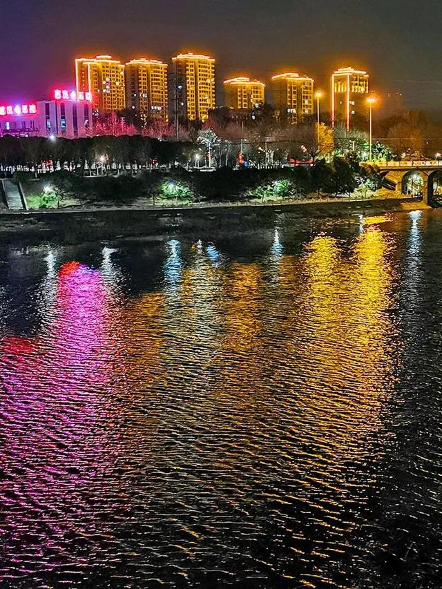 禹州夜色 流光溢彩——禹州市摄影家协会会员作品赏析 禹州夜色 流光溢彩——禹州市摄影家协会会员作品赏析