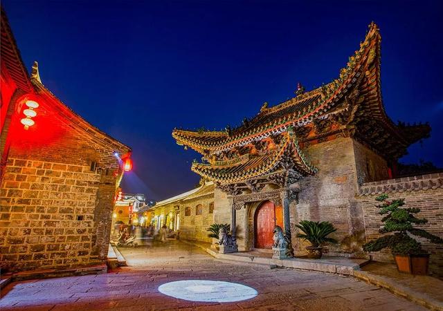 禹州夜色 流光溢彩——禹州市摄影家协会会员作品赏析 禹州夜色 流光溢彩——禹州市摄影家协会会员作品赏析