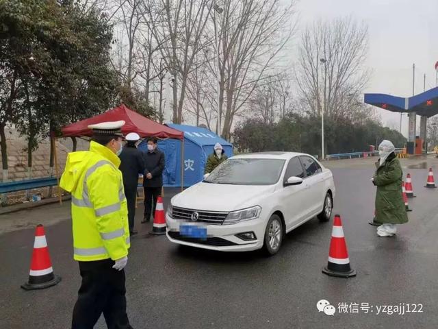 禹州公安交警:疫情在前交警不退 严格把好入市关 禹州公安交警:疫情在前交警不退 严格把好入市关
