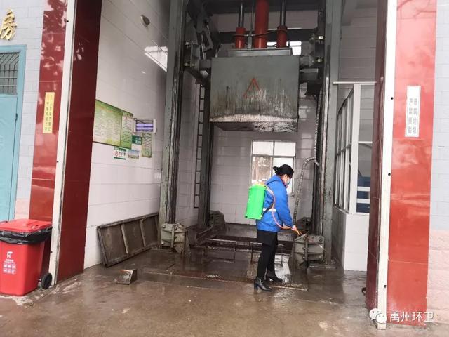 禹州环卫:疫情中做好道路除雪除冰 全力保障道路安全通畅 禹州环卫:疫情中做好道路除雪除冰 全力保障道路安全通畅