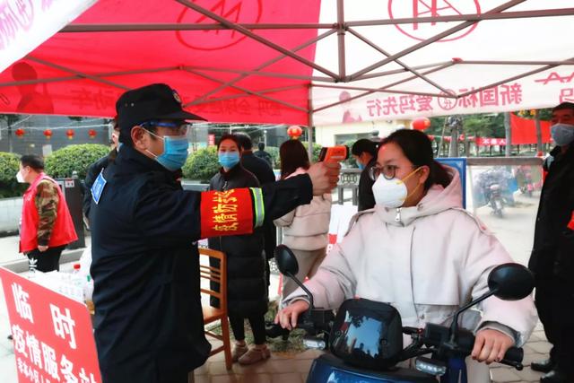 面对疫情禹州这支队伍自发向前凝聚力量抗击疫情值得称赞 面对疫情禹州这支队伍自发向前凝聚力量抗击疫情值得称赞
