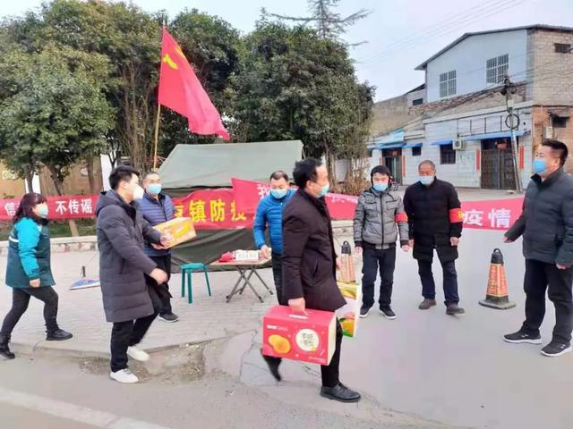 血脉同源 众志成城 大爱无疆 共抗疫情 血脉同源 众志成城 大爱无疆 共抗疫情