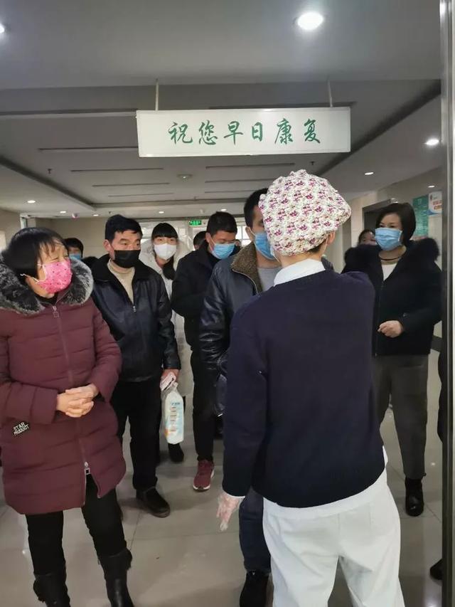禹州市中心医院ICU白衣战士用爱坚守阵地 禹州市中心医院ICU白衣战士用爱坚守阵地
