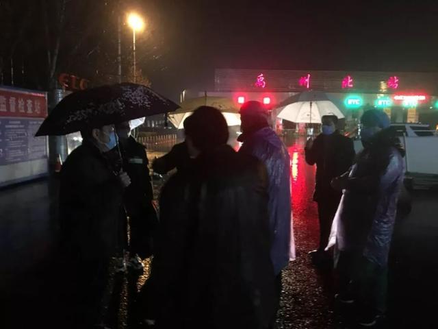 坚韧值守,无悔托付,愿以此身长守禹州安宁 坚韧值守,无悔托付,愿以此身长守禹州安宁