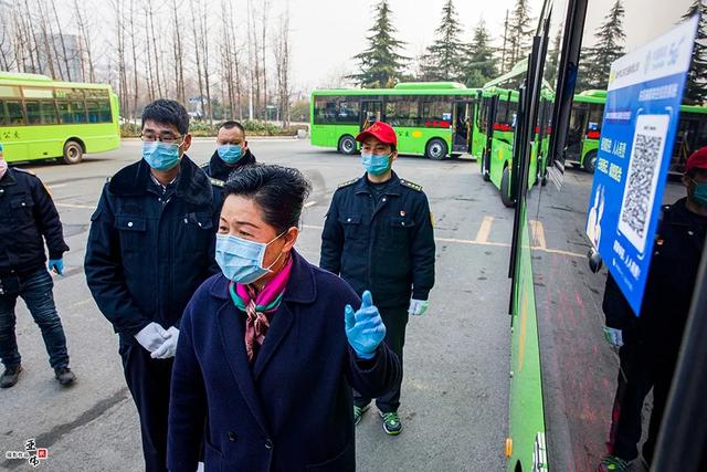 禹州公交加强防控疫情措施,让市民安心乘车 禹州公交加强防控疫情措施,让市民安心乘车