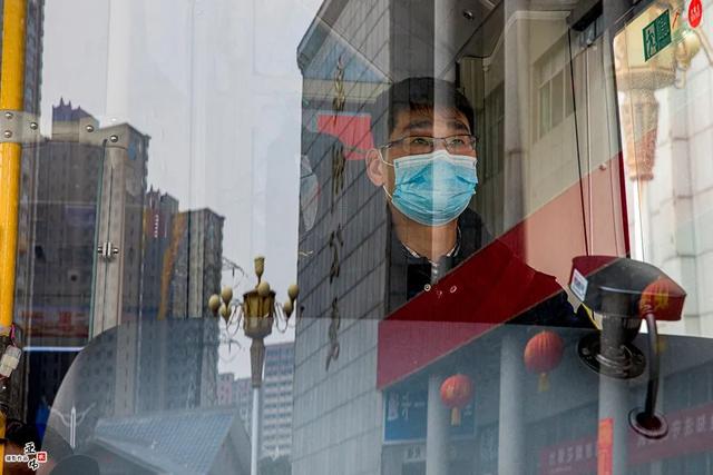 禹州公交加强防控疫情措施,让市民安心乘车 禹州公交加强防控疫情措施,让市民安心乘车