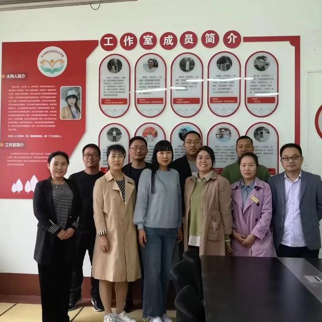 疫情这本教科书,师生聚力来共读——王小锋初中班主任 疫情这本教科书,师生聚力来共读——王小锋初中班主任