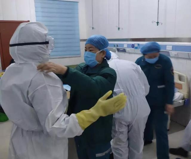 禹州二院宋改英:最美急救“逆行者” 禹州二院宋改英:最美急救“逆行者”