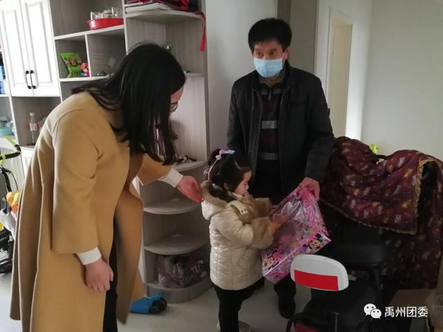 禹州团委:为奉献者奉献 致敬最美逆行者 禹州团委:为奉献者奉献 致敬最美逆行者