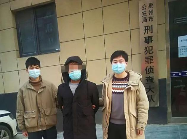 禹州警方“硬核”抓捕!反扒民警捉疑犯 禹州警方“硬核”抓捕!反扒民警捉疑犯