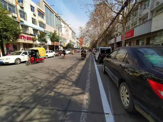 禹州迎宾路停车位 有变动,市民请注意 禹州迎宾路停车位 有变动,市民请注意