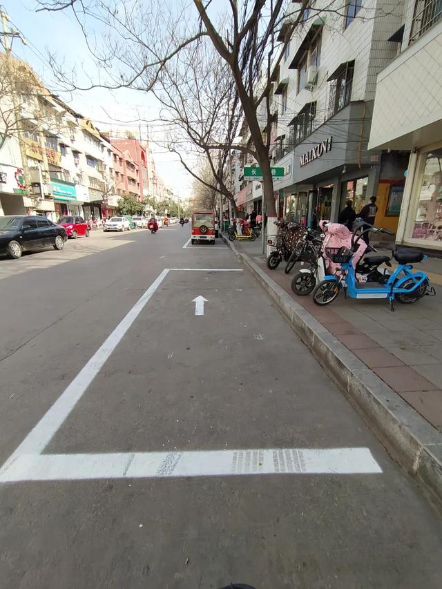 禹州迎宾路停车位 有变动,市民请注意 禹州迎宾路停车位 有变动,市民请注意