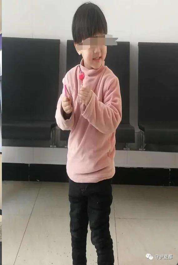 禹州两岁走失女童把派出所当“游乐场” 禹州两岁走失女童把派出所当“游乐场”