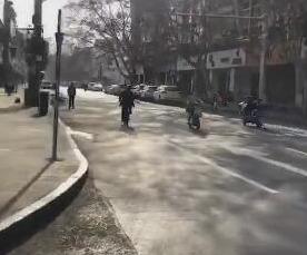 禹州单行道改向首日,道路通畅不拥堵 禹州单行道改向首日,道路通畅不拥堵