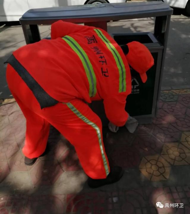 禹州环卫:春暖花开正当时 清洁城市展新颜 禹州环卫:春暖花开正当时 清洁城市展新颜