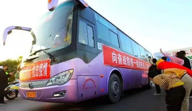 禹州金石星河湾向他们致敬!英雄凯旋,不负重托! 禹州金石星河湾向他们致敬!英雄凯旋,不负重托!