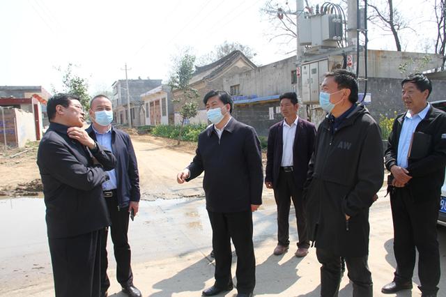 禹州市长范晓东到我市部分乡镇实地调研脱贫攻坚和大气污染防治工作 禹州市长范晓东到我市部分乡镇实地调研脱贫攻坚和大气污染防治工作