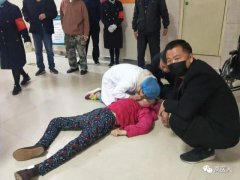 禹州人民医院患者医院就诊时突晕倒 不到两分钟大夫全赶到