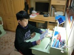 禹州寨子小学的姚轶戈同学今天要上“头条”